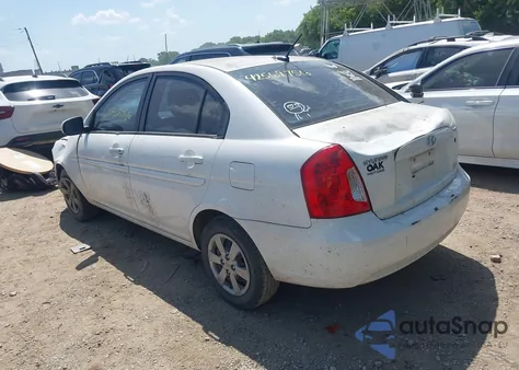 2010 Hyundai Accent Gls z USA, uszkodzony, nr VIN KMHCN4AC7AU499528